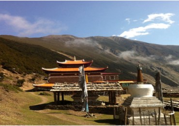 Mt Minyak Gangkar Trek From Chengdu