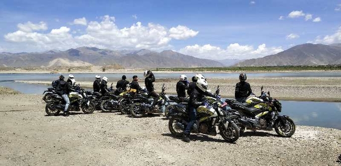 Friendship Highway Motor Bike Tour