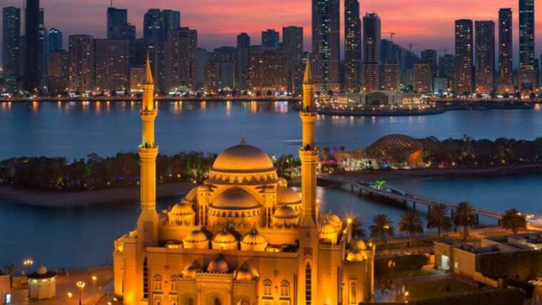 Discover UAE – Dubai, Abu Dhabi & Sharjah